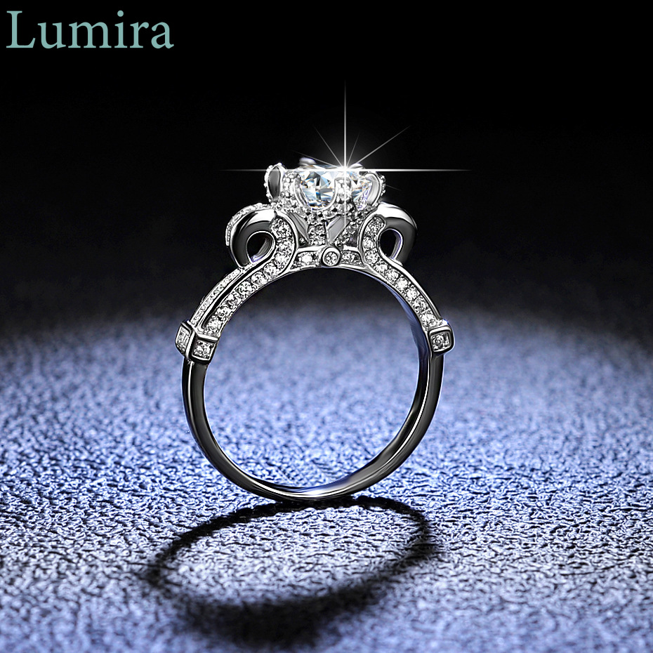 Moissanite Engagement Ring 1 Carat - Lumira-Anillo clásico de flor de moissanita