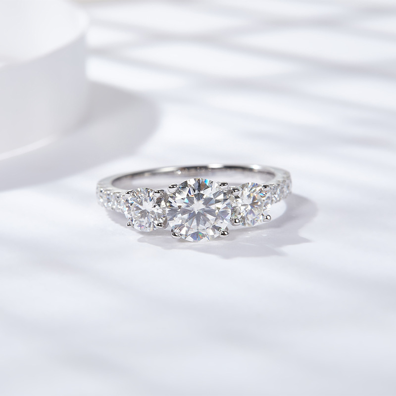 Moissanite Engagement Ring 1 Carat - HTOTOH 3 piedras 1 quilate D