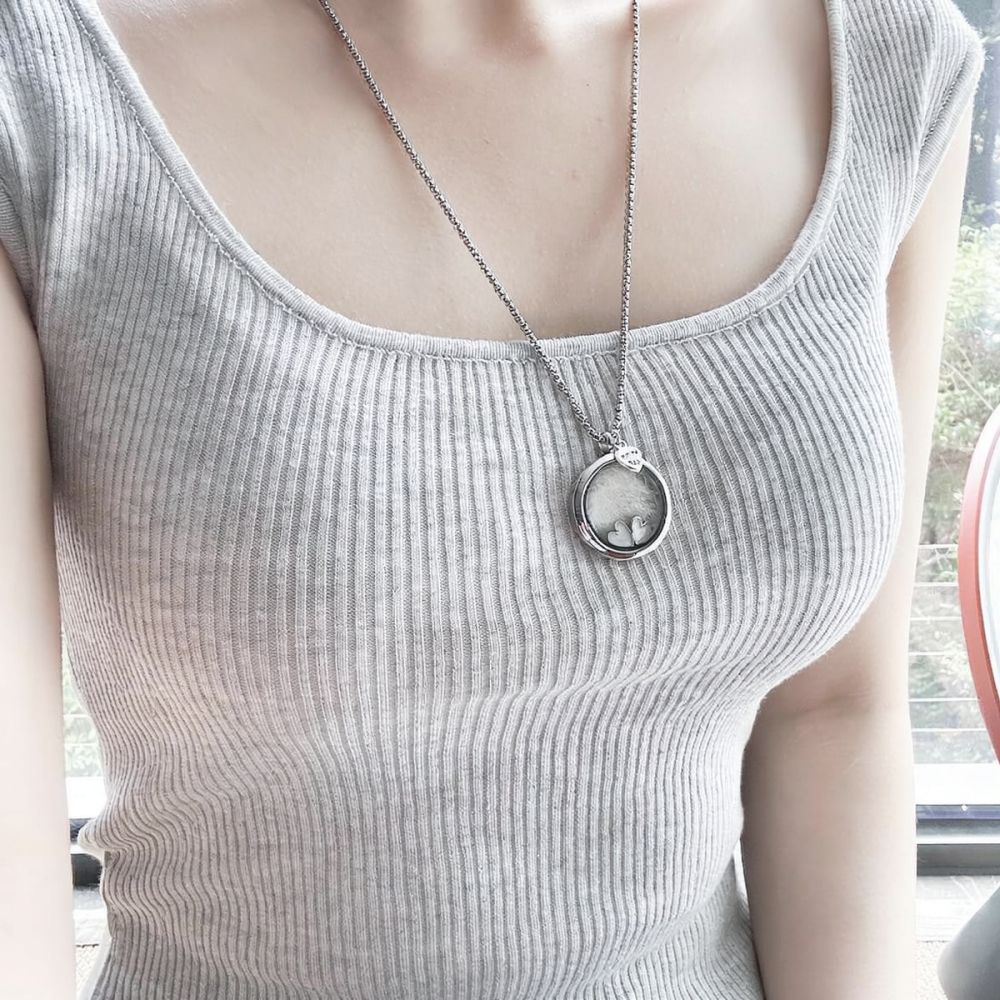 Collar con dije de corazón de  - Heart Locket Necklace Photo reseña y precio