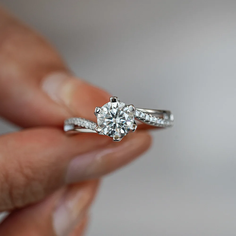 Anillo de platino PT950 con mo - Moissanite Engagement Ring 1 Carat reseña y precio