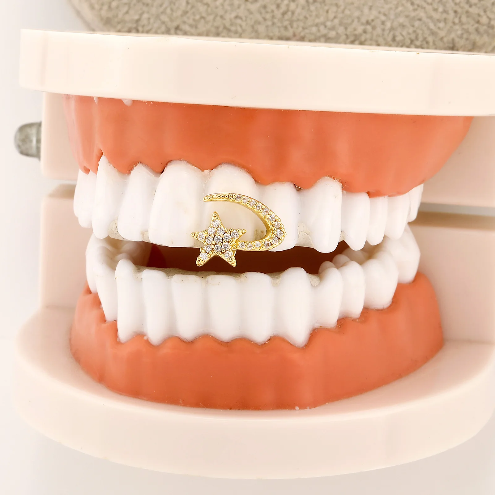 Pendientes dentales de circoni - Body Jewelry reseña y precio