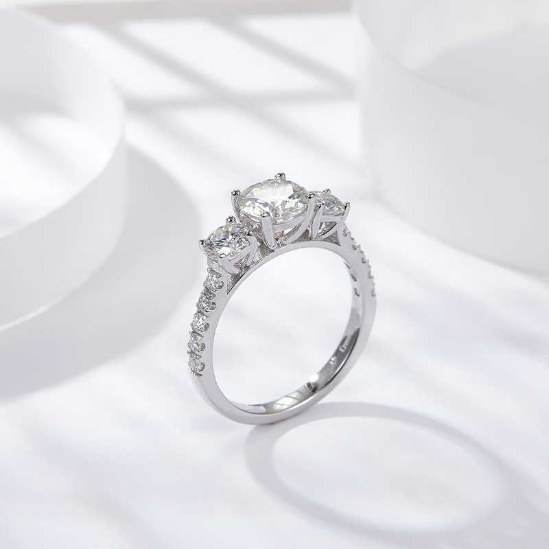 HTOTOH 3 piedras 1 quilate D C - Moissanite Engagement Ring 1 Carat reseña y precio