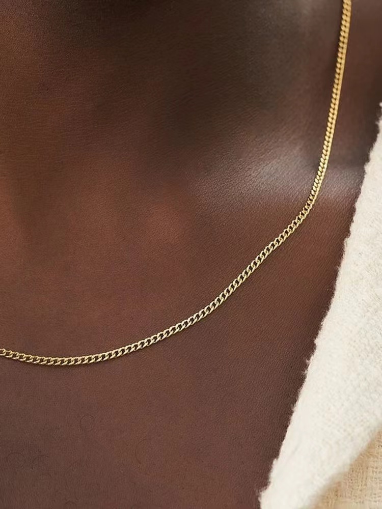 Collar de cadena básica de ace - Cuban Link Chain 12Mm reseña y precio